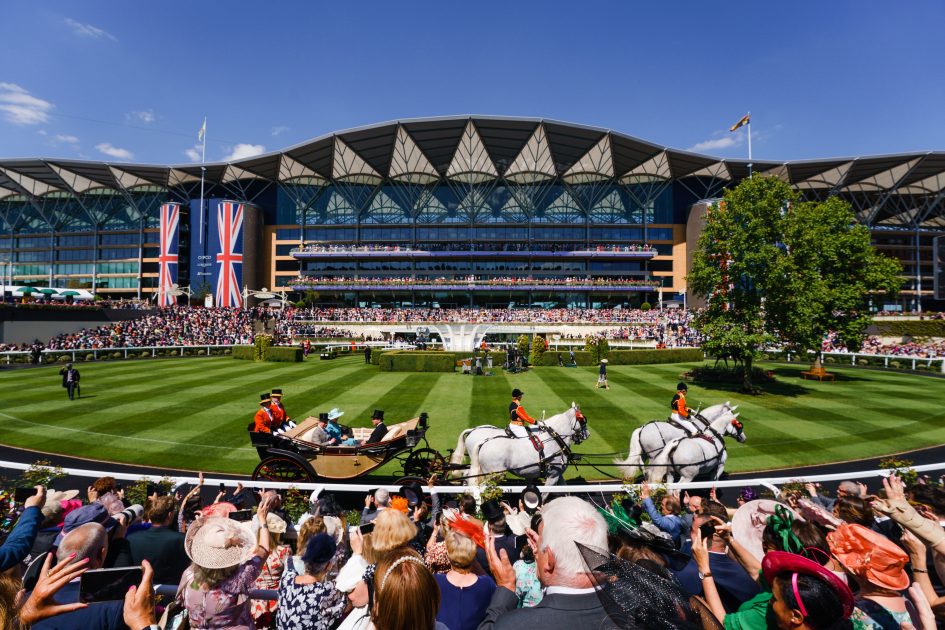 Tweenhills Homebred Hellfire Bay books Royal Ascot ticket